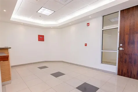 995 Metro Medical Center Cll Rev Dom Marrero Bayamon PR 00959