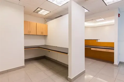 995 Metro Medical Center Cll Rev Dom Marrero Bayamon PR 00959