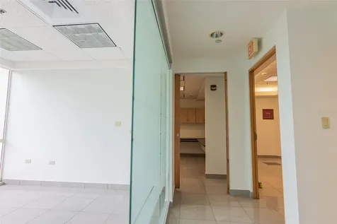 995 Metro Medical Center Cll Rev Dom Marrero Bayamon PR 00959
