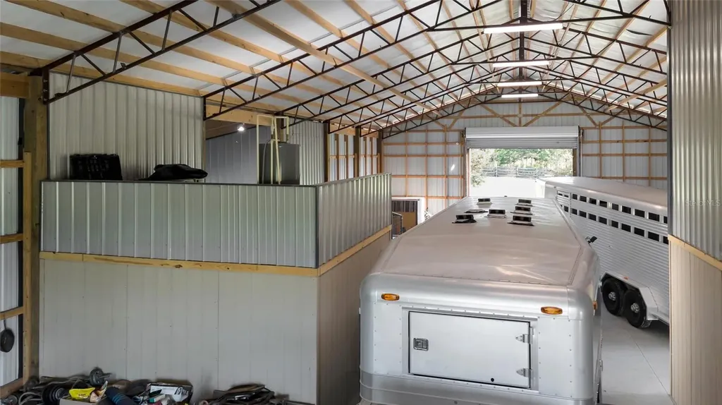 9722 NW 26th Street Wildwood FL 34785