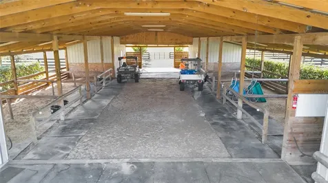 9722 NW 26th Street Wildwood FL 34785
