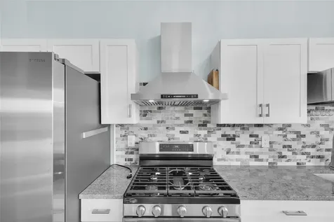 9722 NW 26th Street Wildwood FL 34785