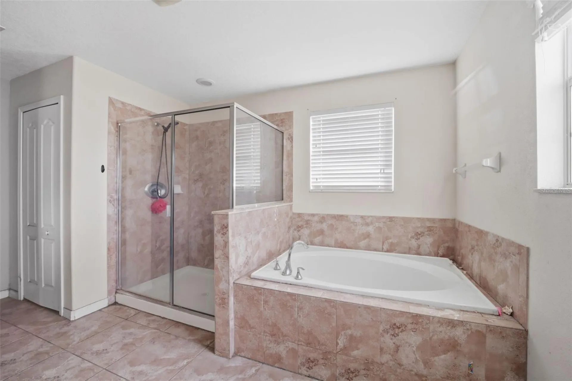 1505 Oak Pond Street Ruskin FL 33570