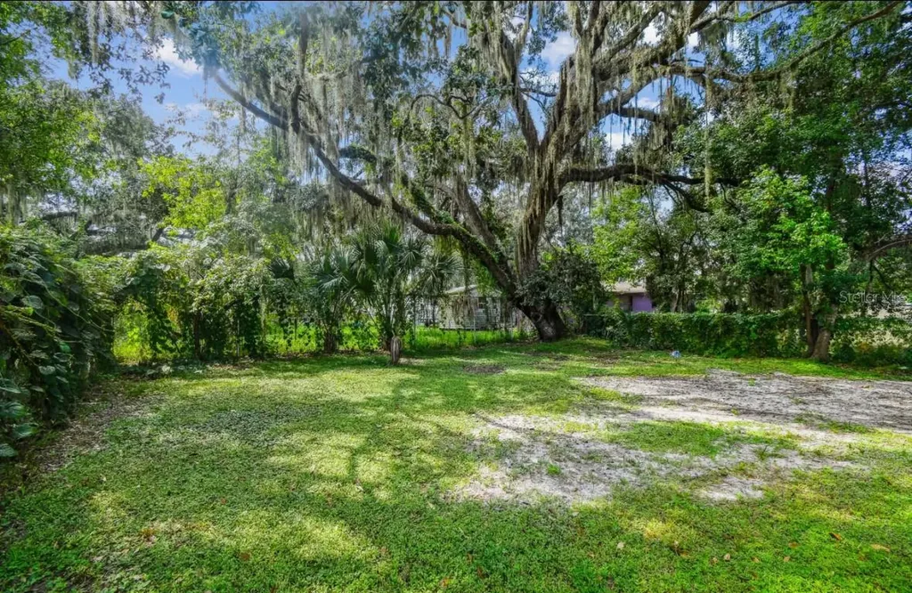 803 W Warren Street Plant City FL 33563