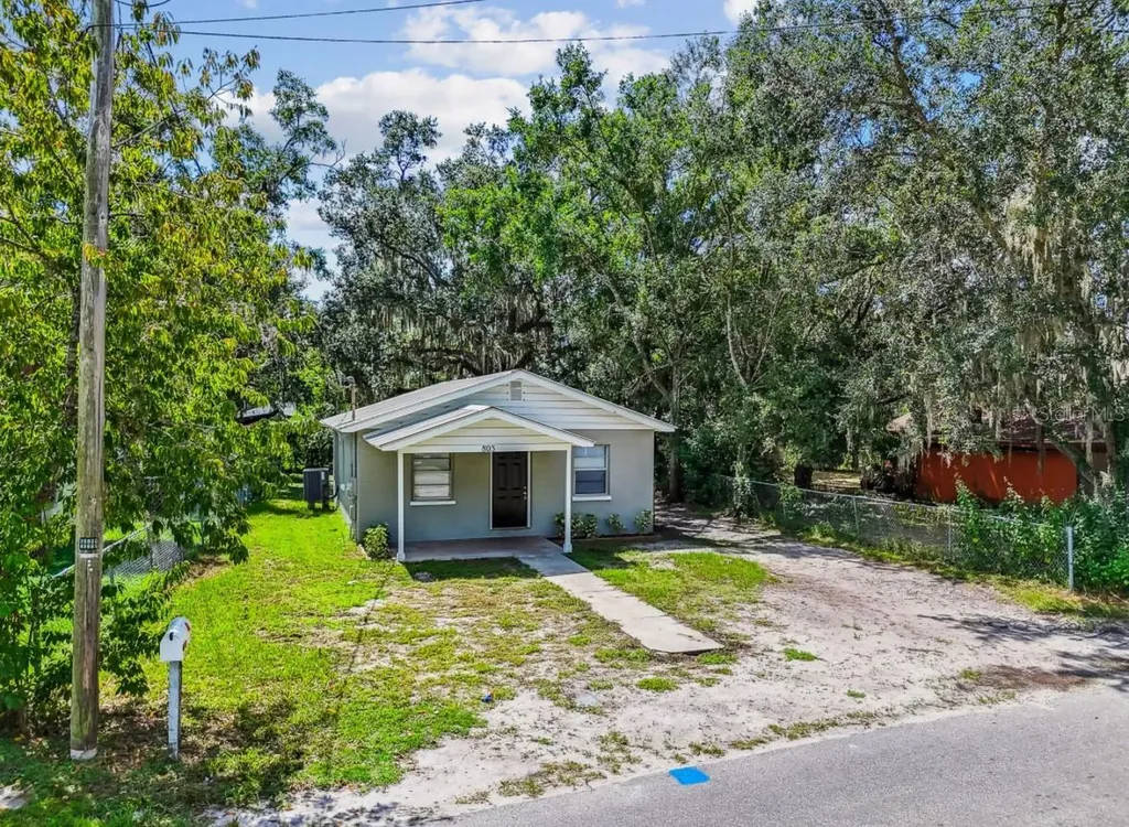 803 W Warren Street Plant City FL 33563