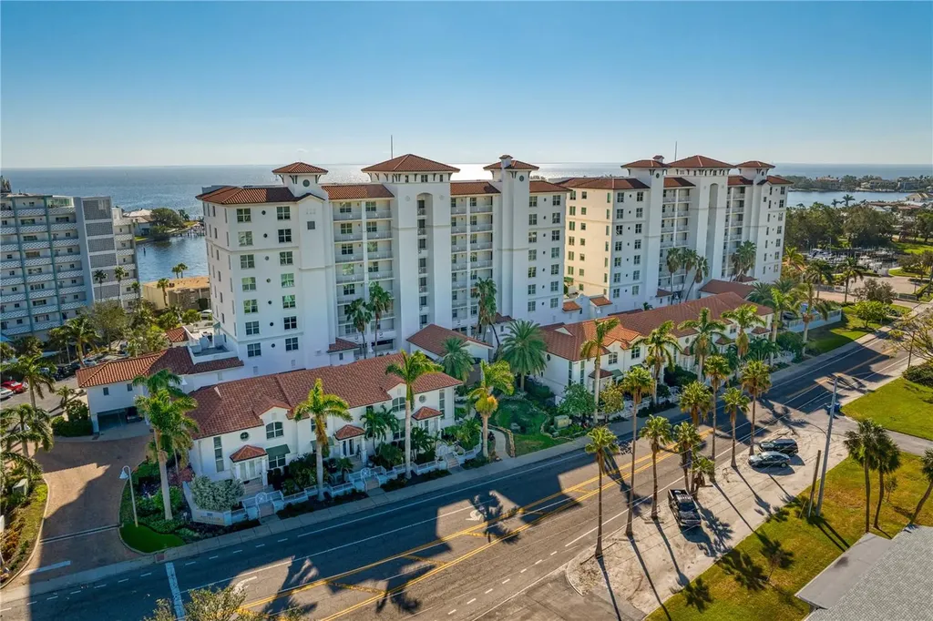 1325 Snell Isle Boulevard NE St Petersburg FL 33704