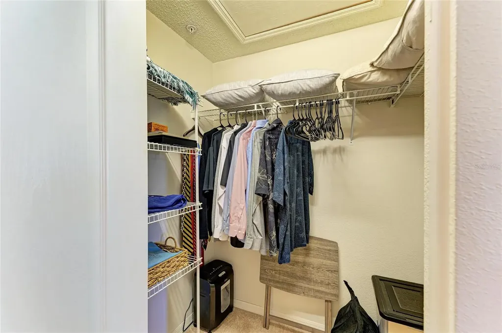 9470 High Gate Drive Sarasota FL 34238