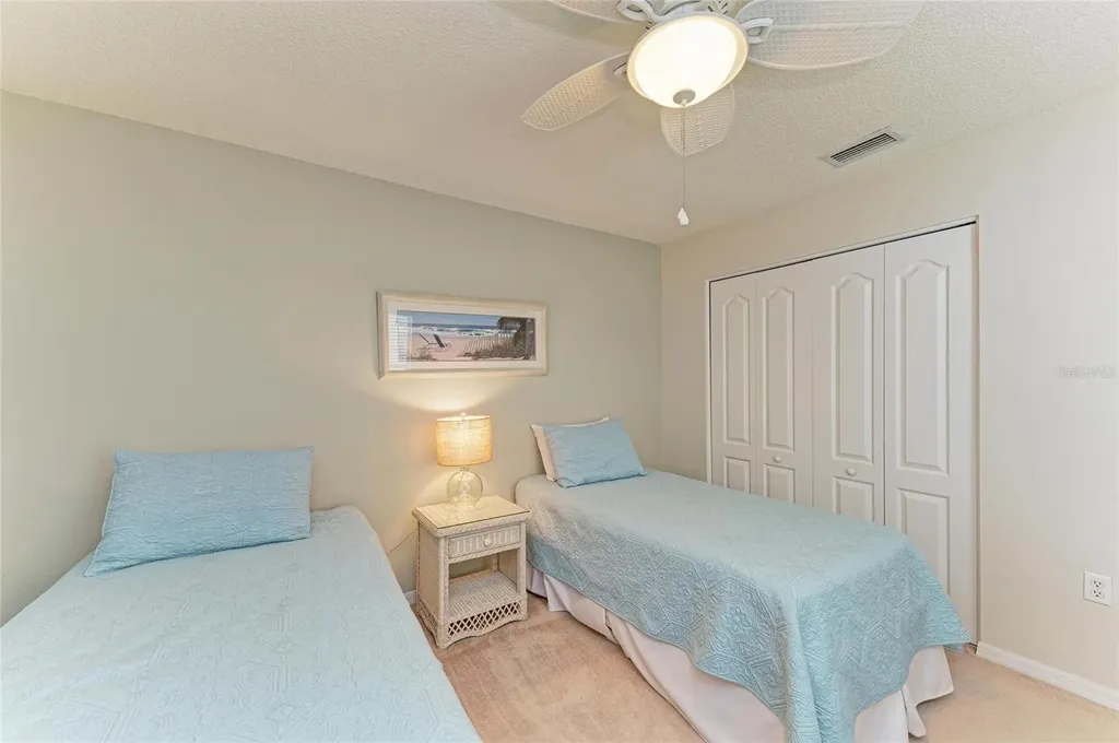 9470 High Gate Drive Sarasota FL 34238