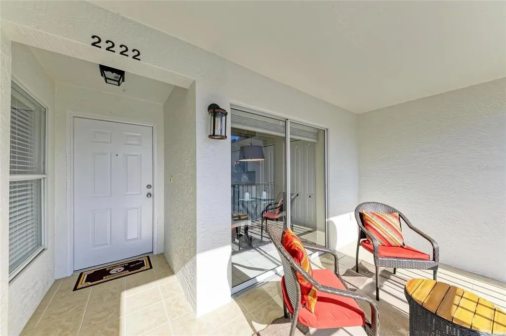 9470 High Gate Drive Sarasota FL 34238