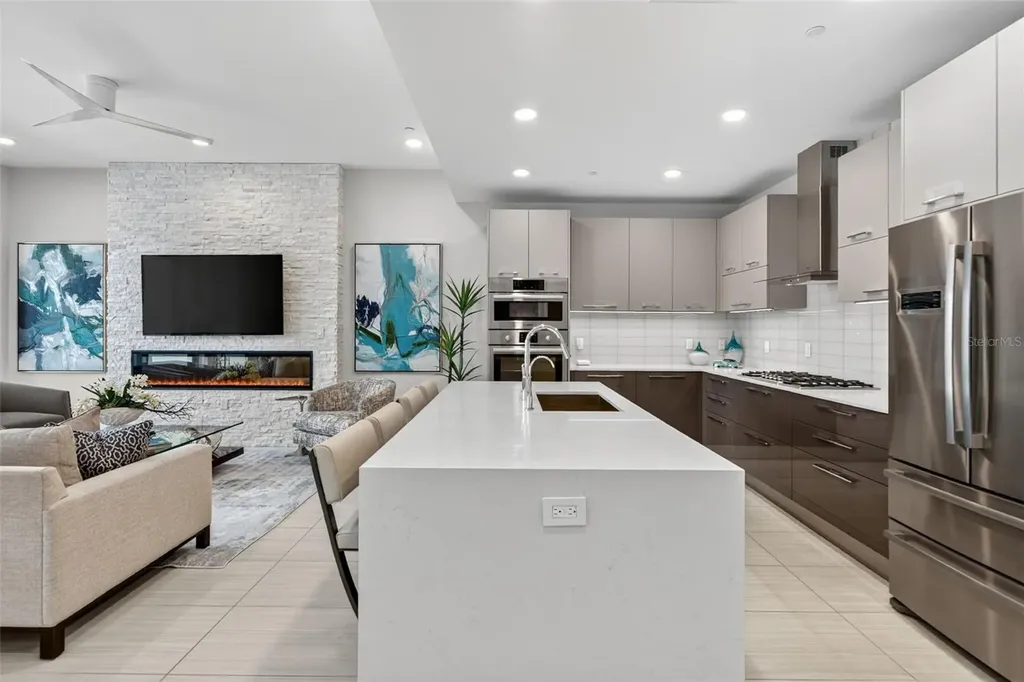 711 S Palm Avenue Sarasota FL 34236