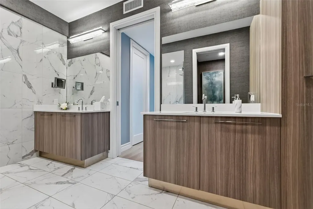 711 S Palm Avenue Sarasota FL 34236