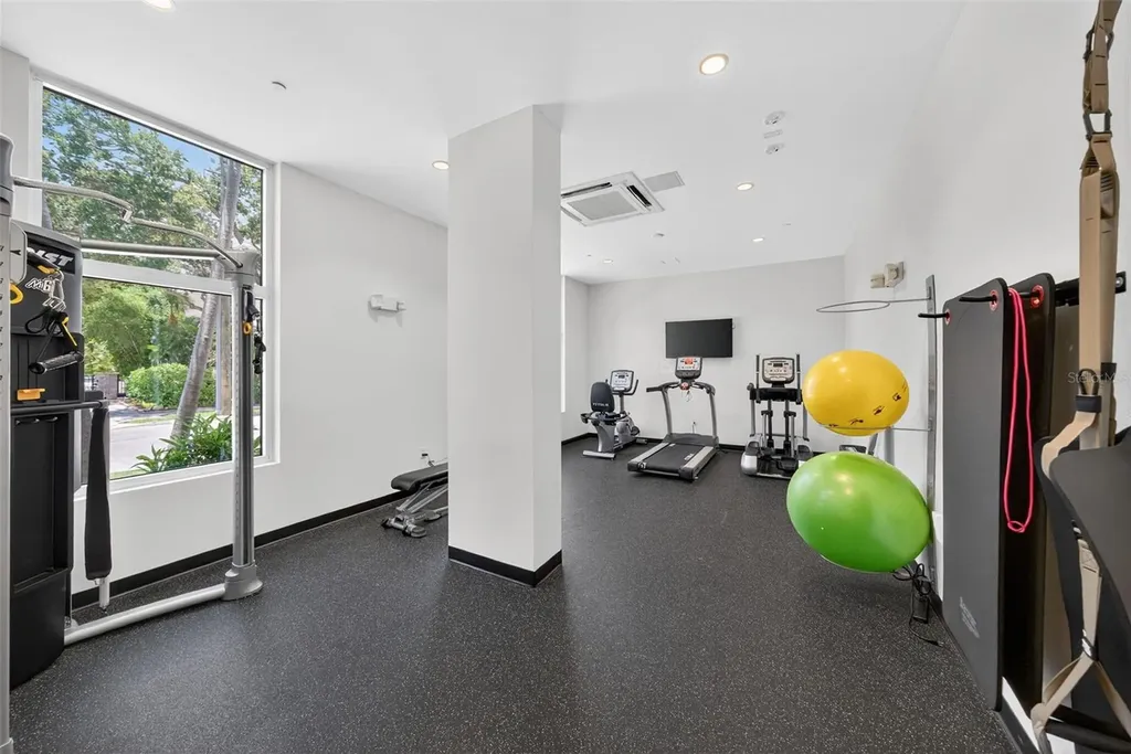 711 S Palm Avenue Sarasota FL 34236