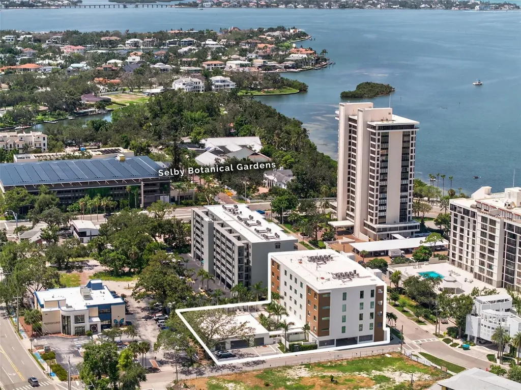 711 S Palm Avenue Sarasota FL 34236