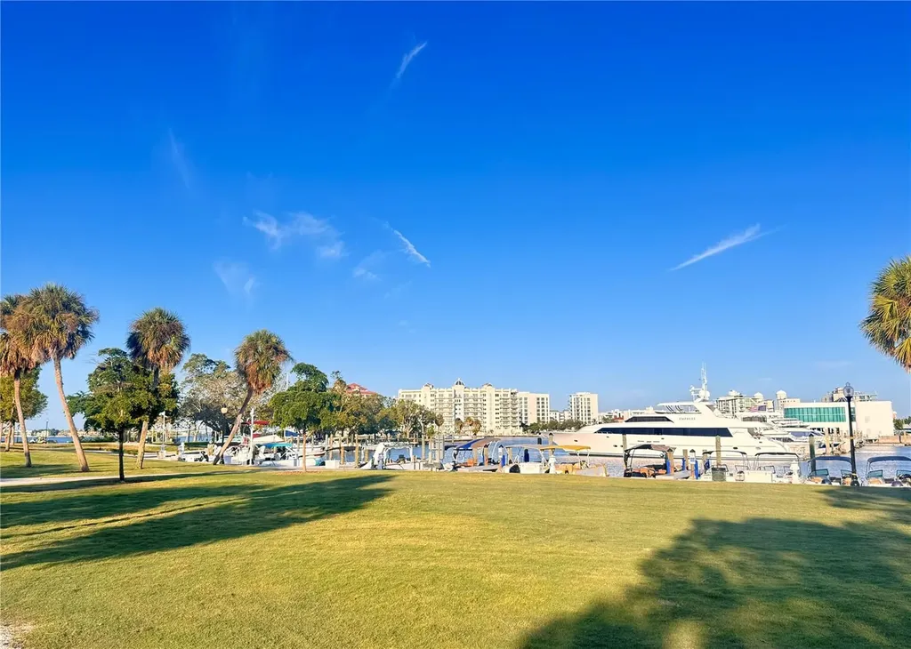 711 S Palm Avenue Sarasota FL 34236