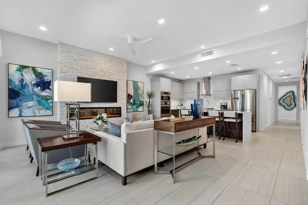 711 S Palm Avenue Sarasota FL 34236