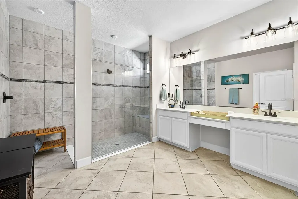 11761 Lake Lucaya Drive Riverview FL 33579
