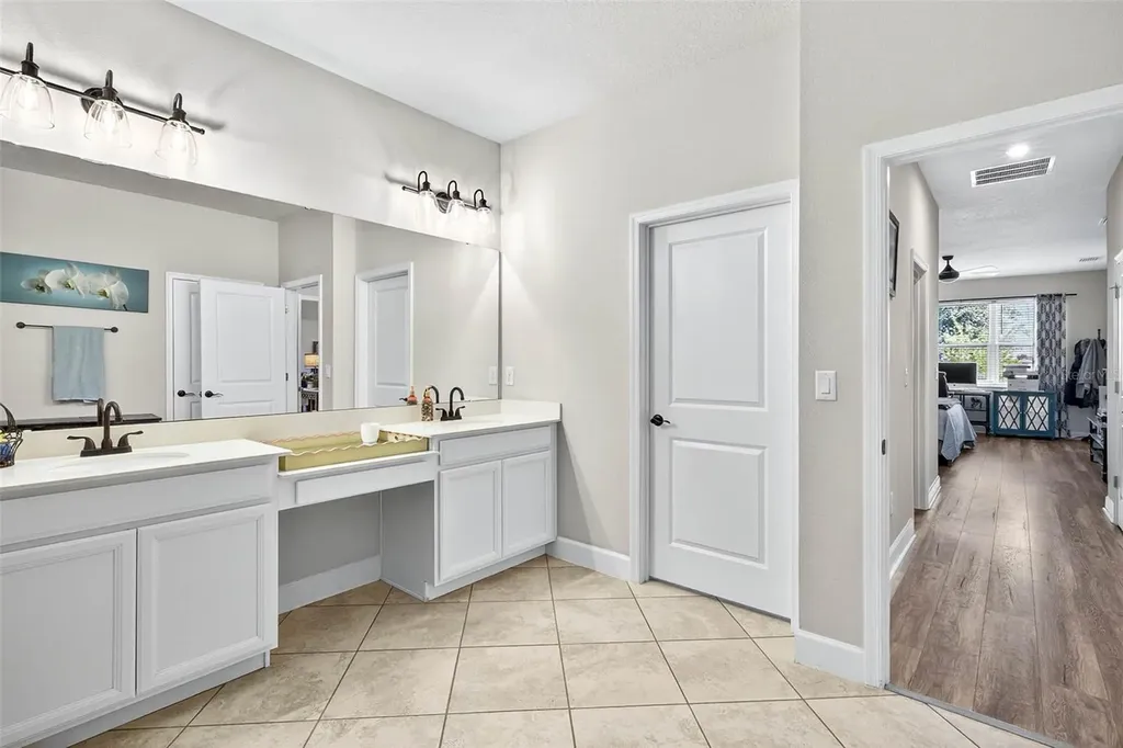 11761 Lake Lucaya Drive Riverview FL 33579