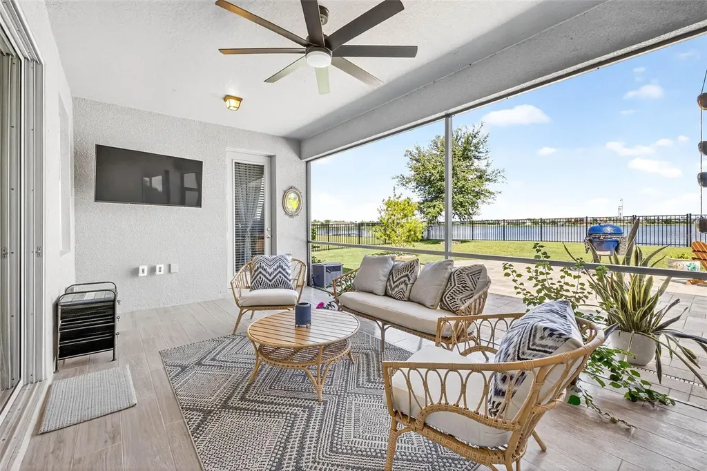 11761 Lake Lucaya Drive Riverview FL 33579