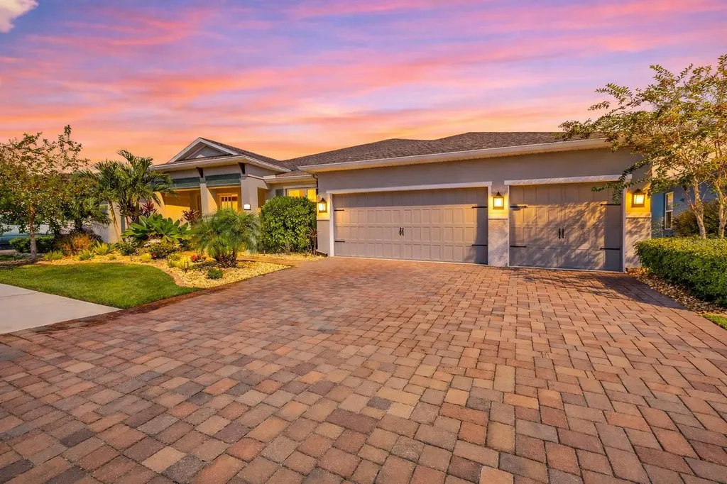 11761 Lake Lucaya Drive Riverview FL 33579