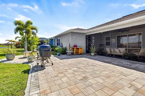 11761 Lake Lucaya Drive Riverview FL 33579