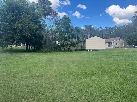 821 S Us 301 Sumterville FL 33585