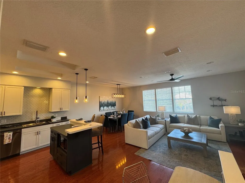 2900 W Azeele Street Tampa FL 33609