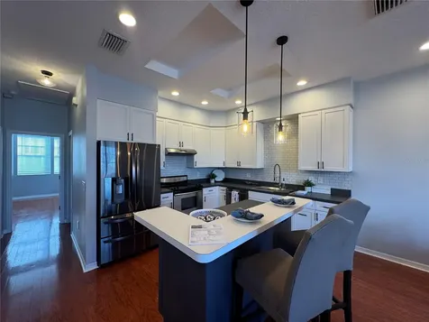 2900 W Azeele Street Tampa FL 33609