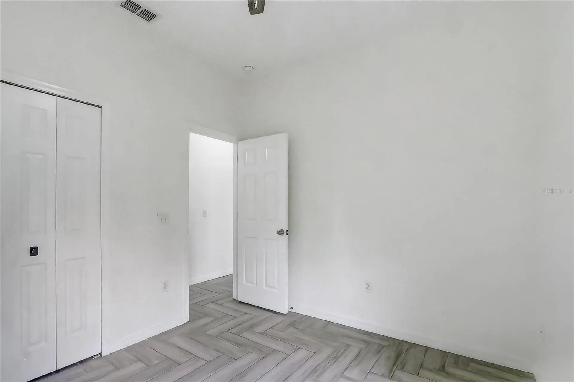 1023 Embrun Court Kissimmee FL 34759