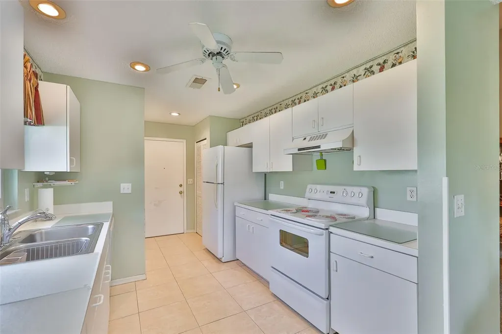 751 Mccallister Avenue Sun City Center FL 33573