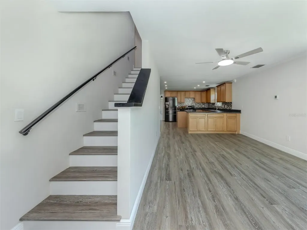 16372 Winburn Drive Sarasota FL 34240