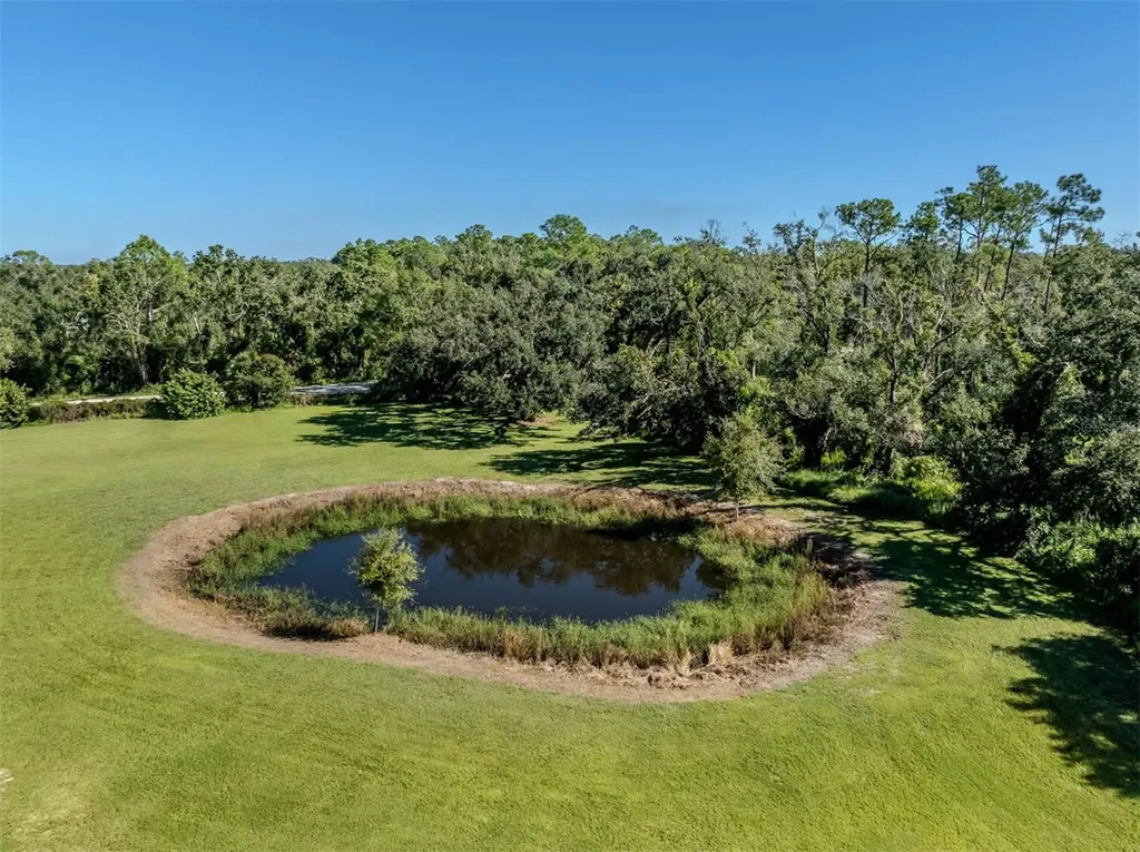 16372 Winburn Drive Sarasota FL 34240