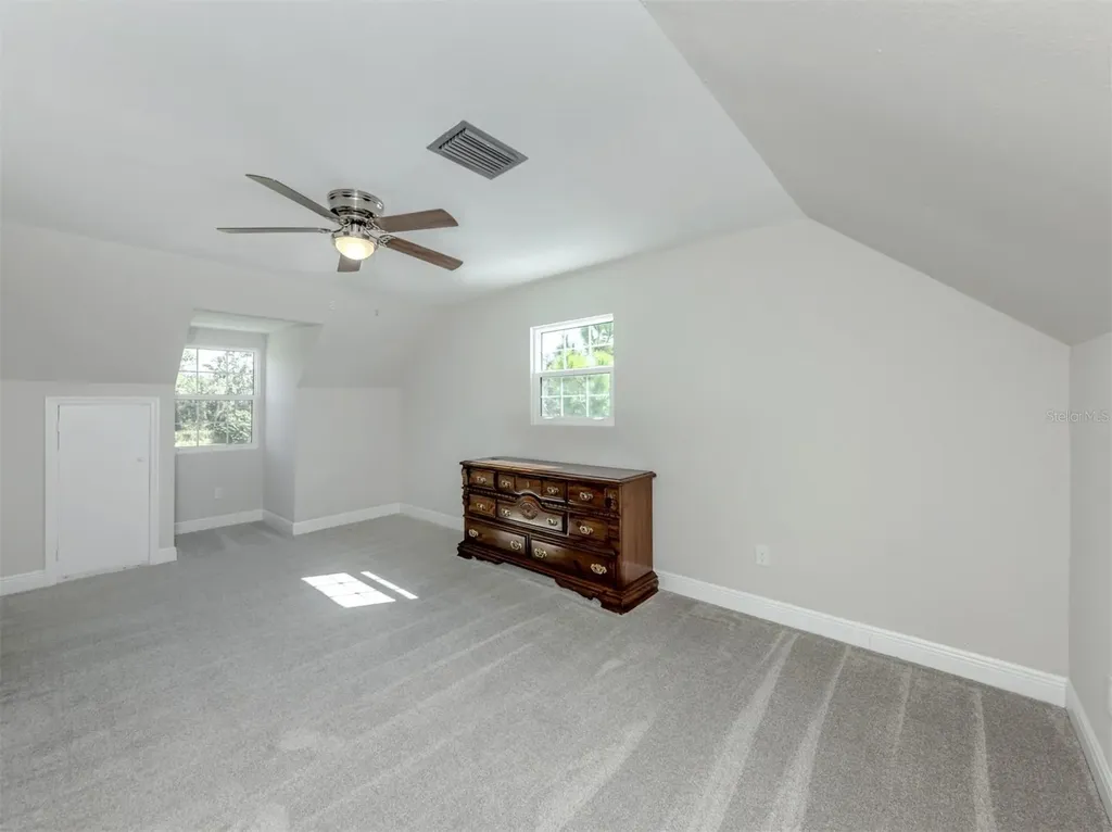 16372 Winburn Drive Sarasota FL 34240