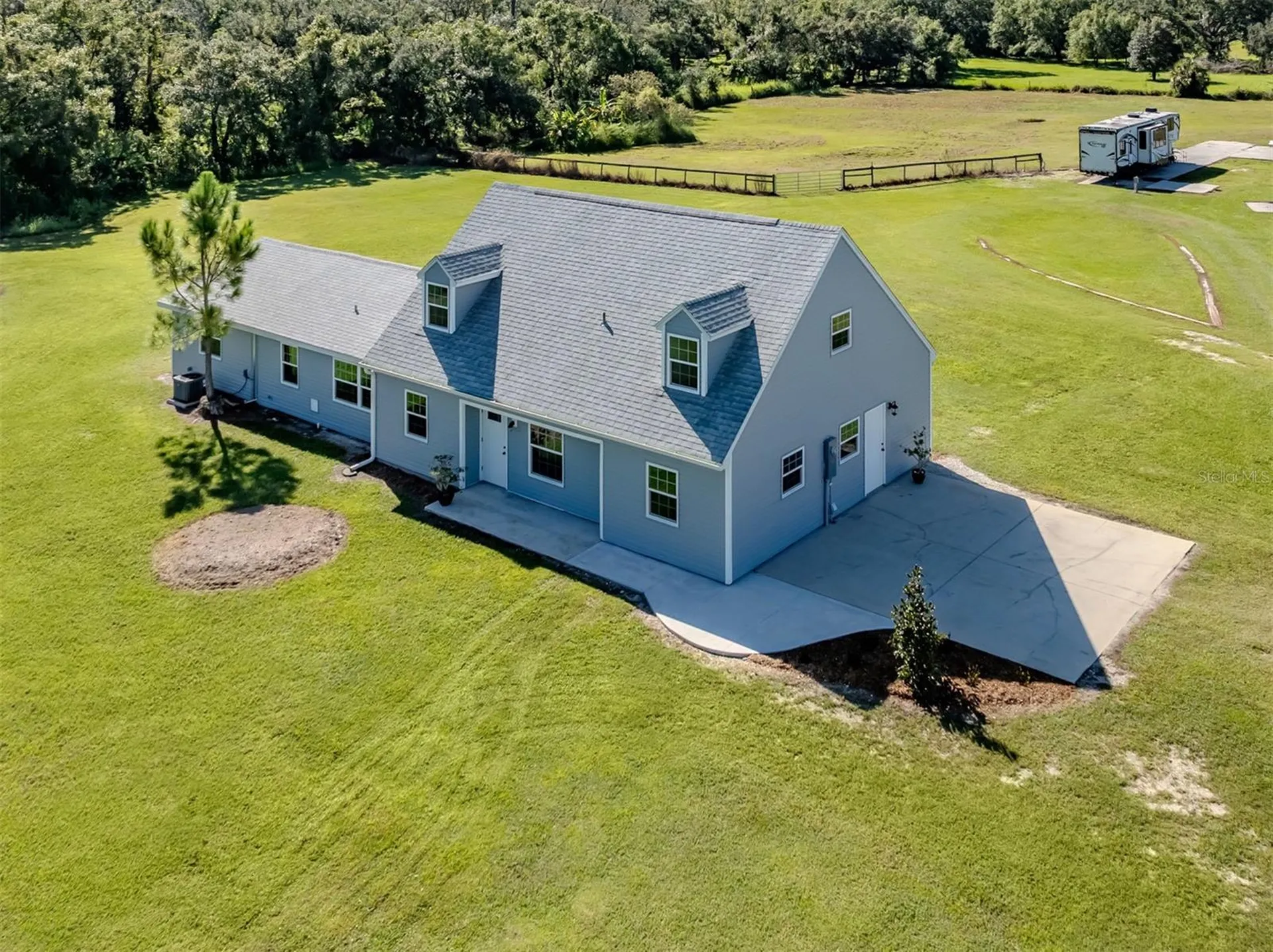 16372 Winburn Drive Sarasota FL 34240