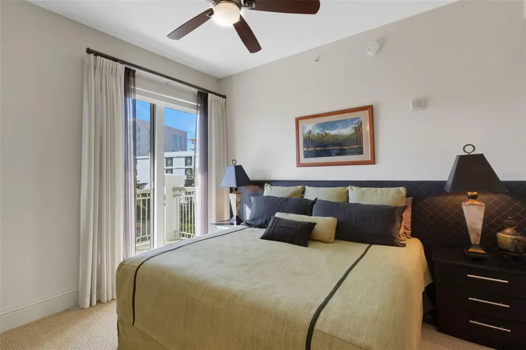 464 Golden Gate Point Sarasota FL 34236