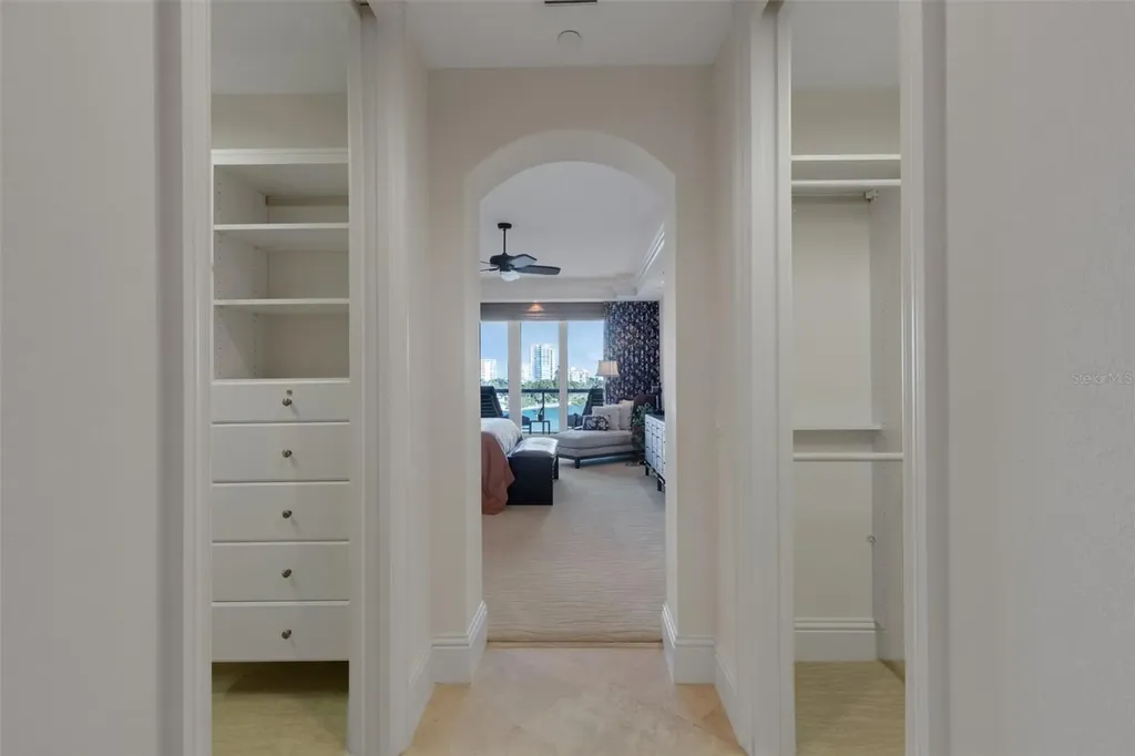 464 Golden Gate Point Sarasota FL 34236