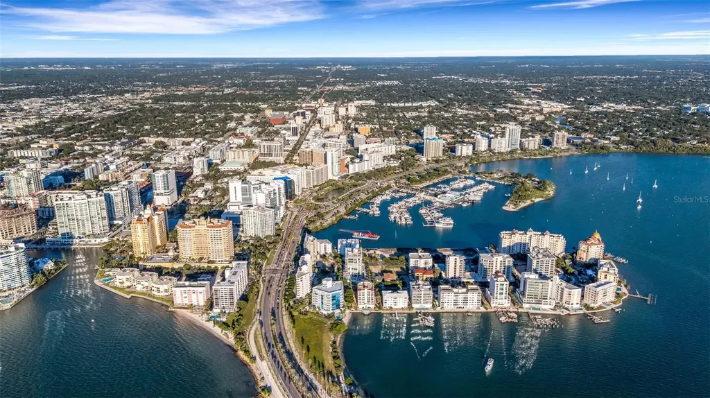 464 Golden Gate Point Sarasota FL 34236