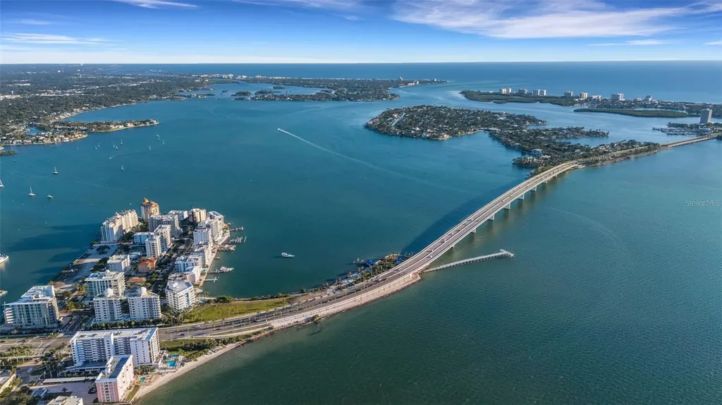 464 Golden Gate Point Sarasota FL 34236