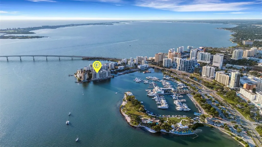 464 Golden Gate Point Sarasota FL 34236