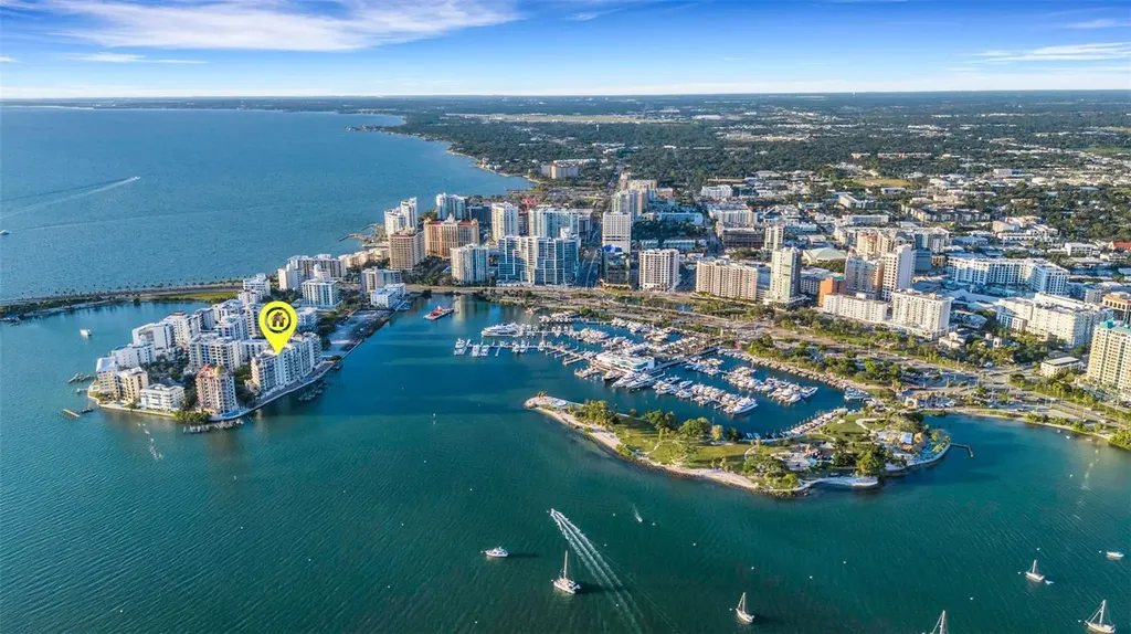 464 Golden Gate Point Sarasota FL 34236