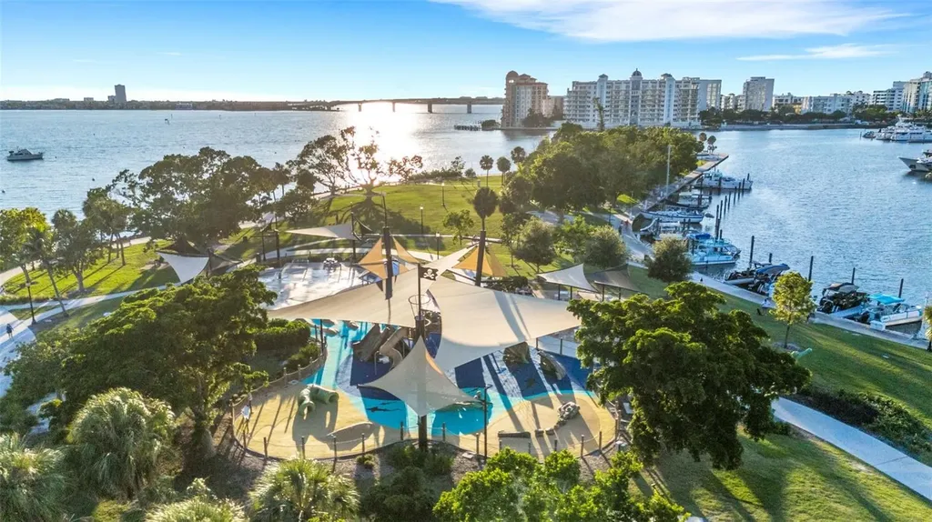 464 Golden Gate Point Sarasota FL 34236