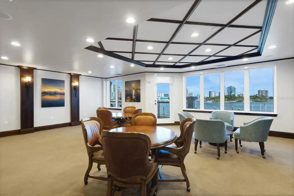 464 Golden Gate Point Sarasota FL 34236