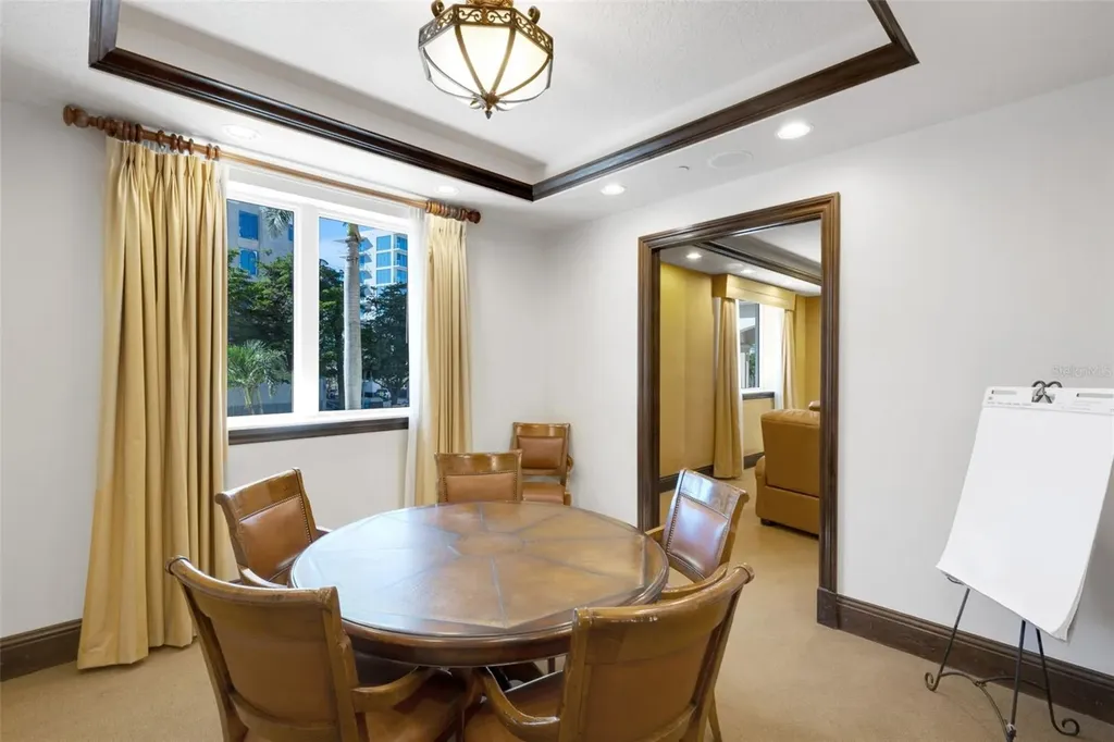 464 Golden Gate Point Sarasota FL 34236