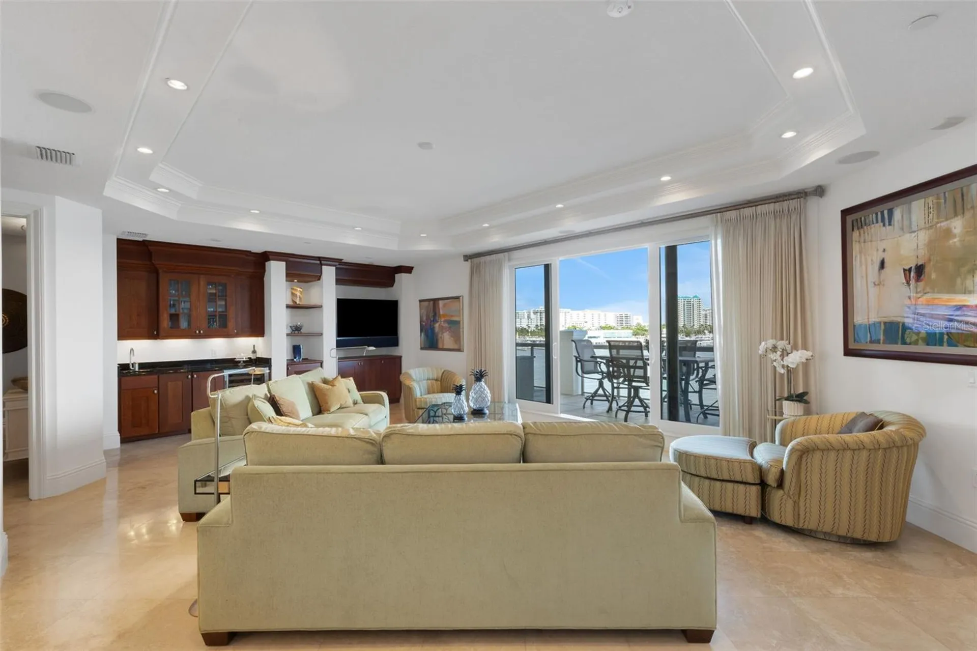 464 Golden Gate Point Sarasota FL 34236
