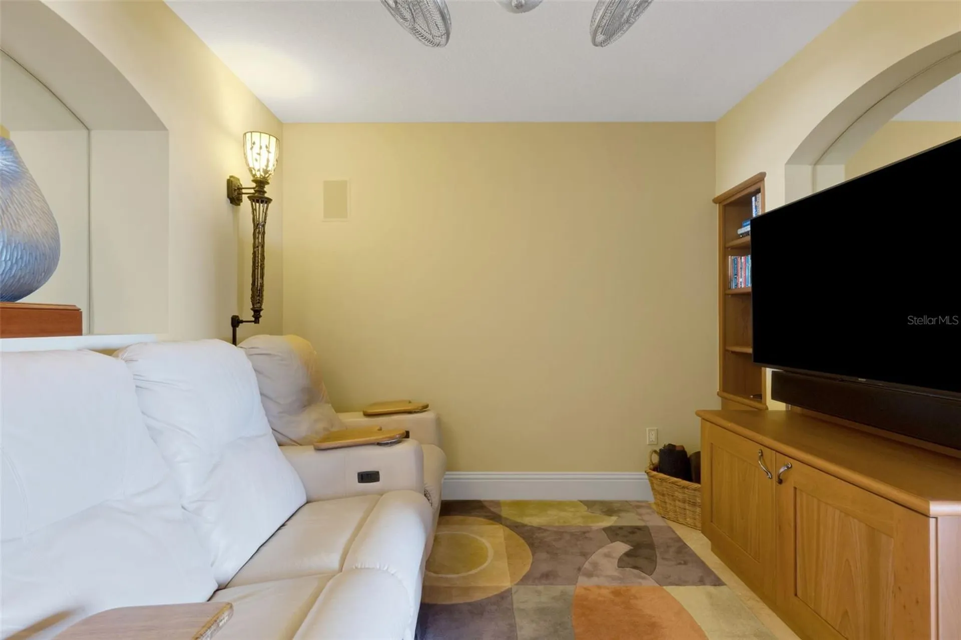 464 Golden Gate Point Sarasota FL 34236