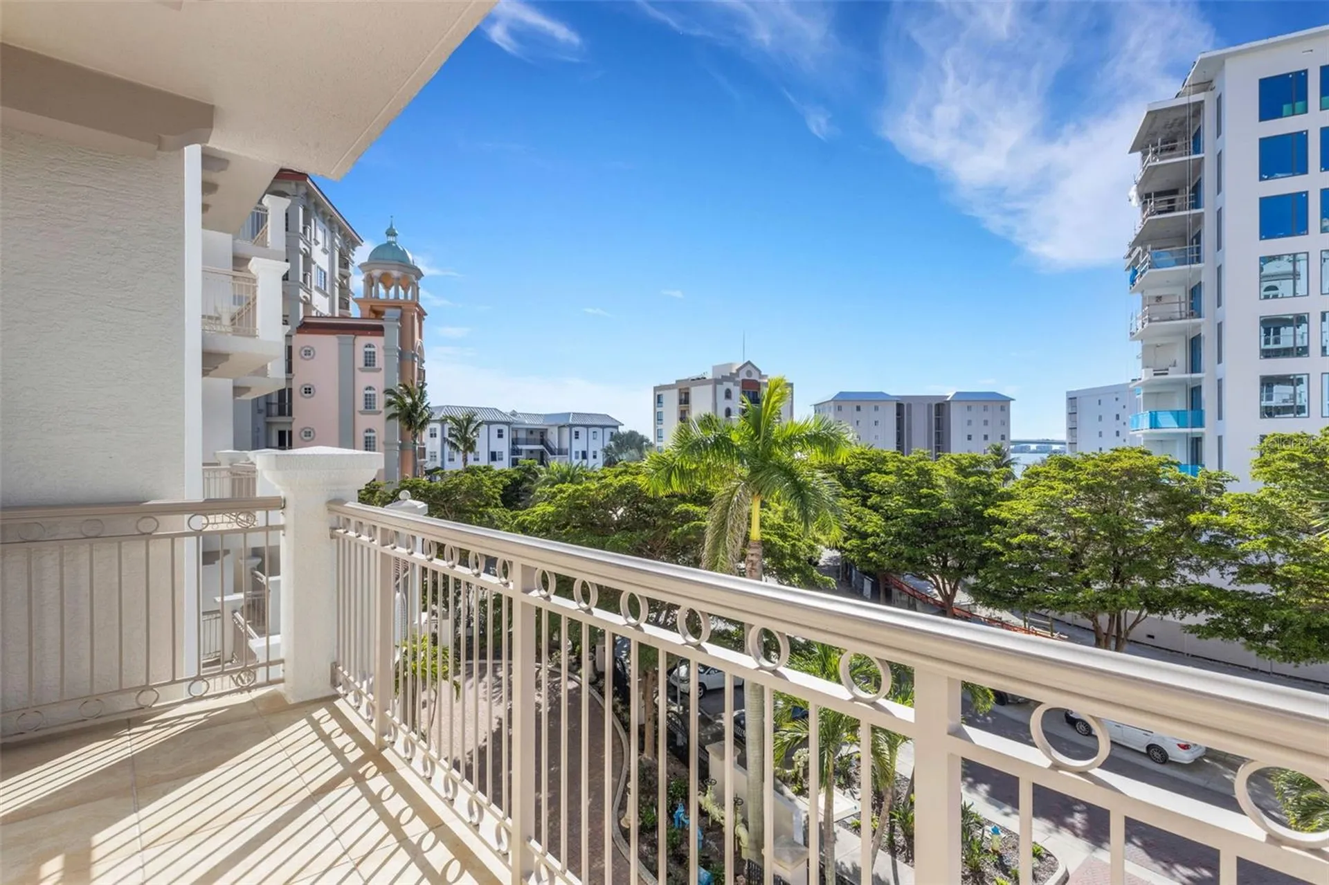 464 Golden Gate Point Sarasota FL 34236