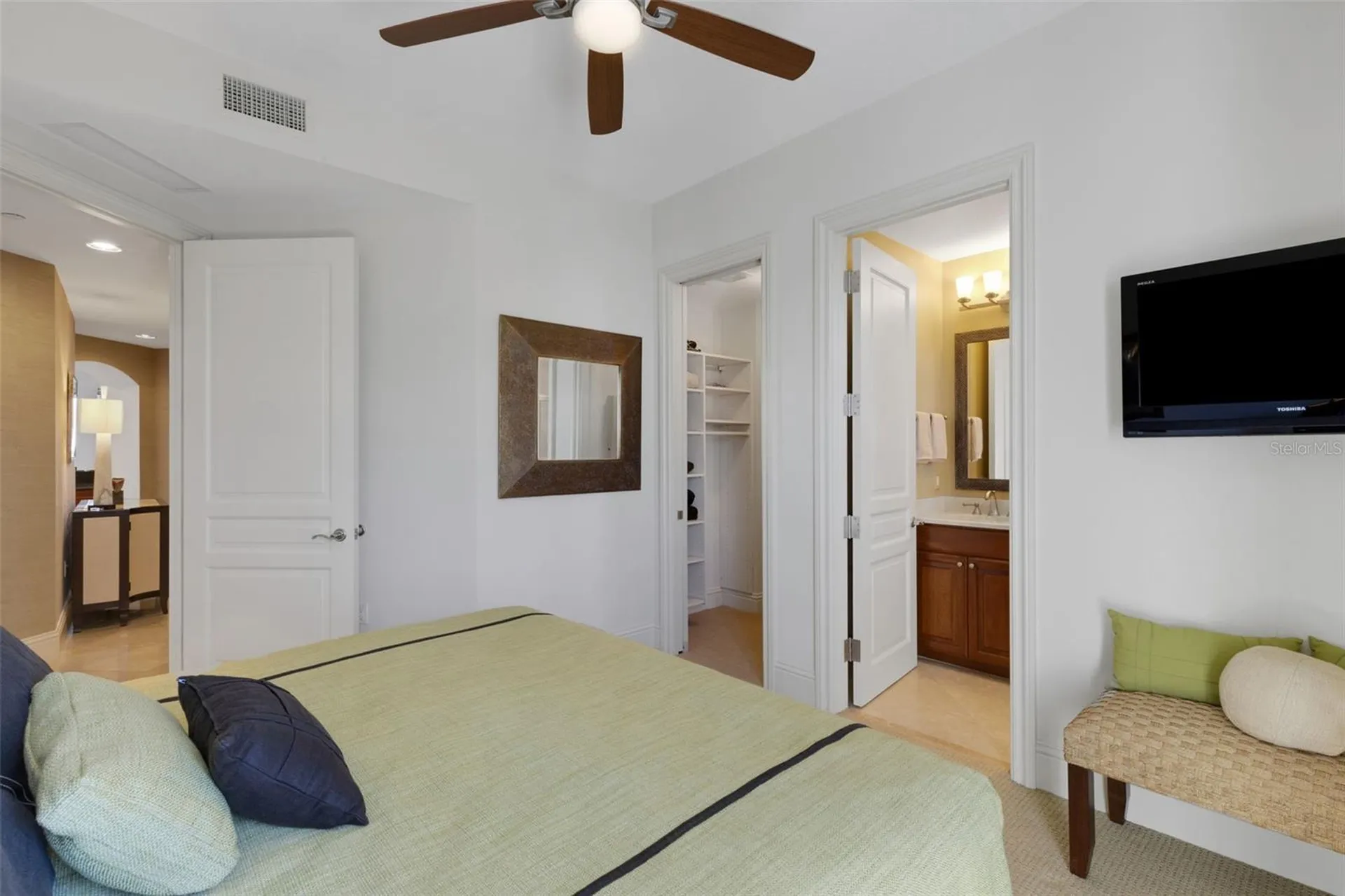 464 Golden Gate Point Sarasota FL 34236