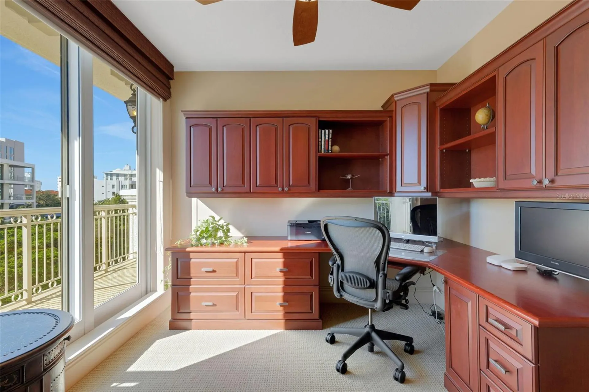 464 Golden Gate Point Sarasota FL 34236