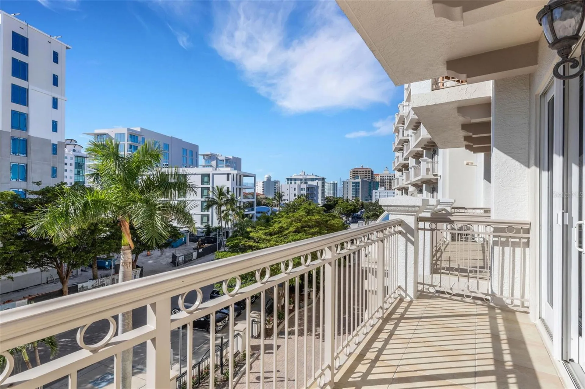 464 Golden Gate Point Sarasota FL 34236