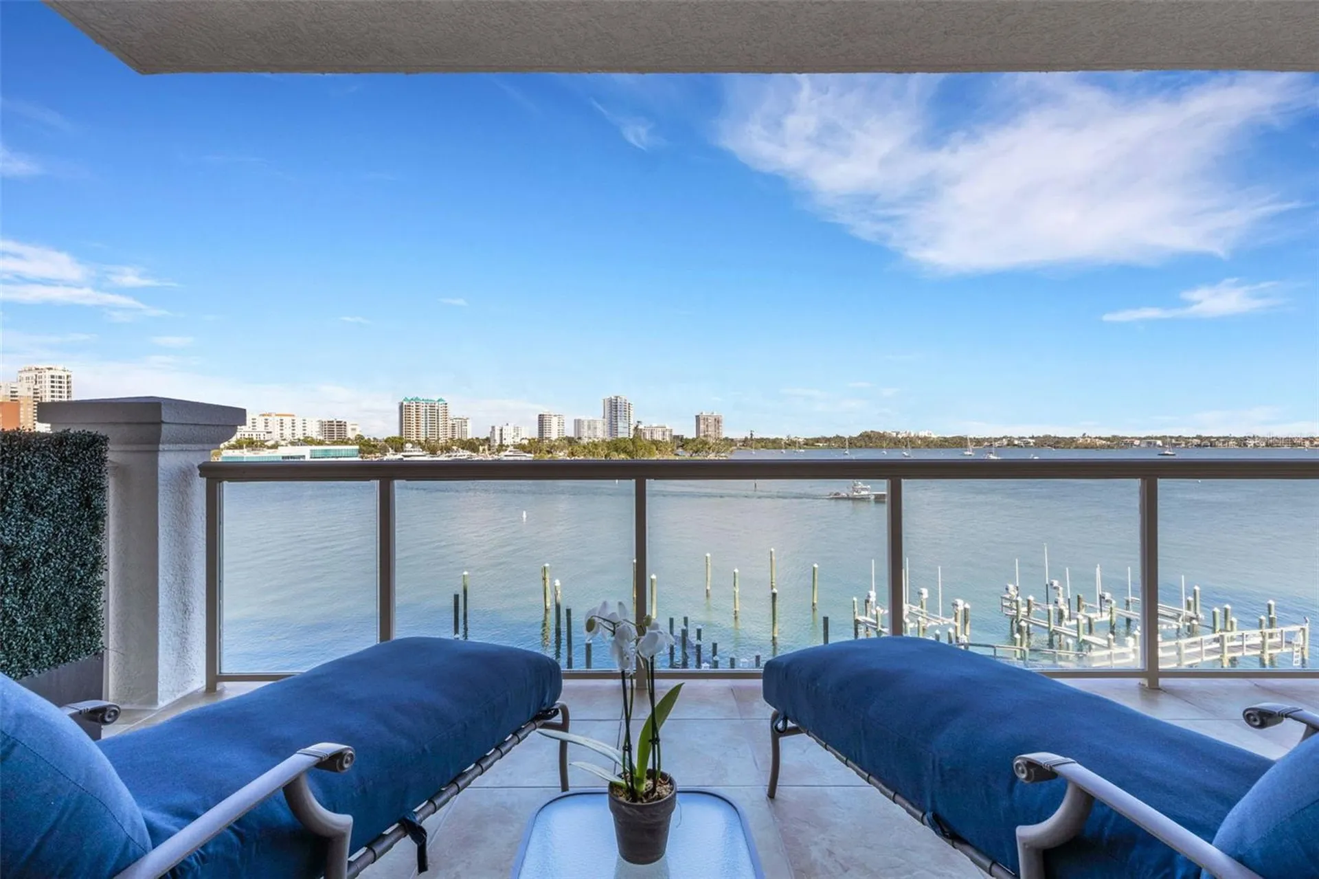464 Golden Gate Point Sarasota FL 34236