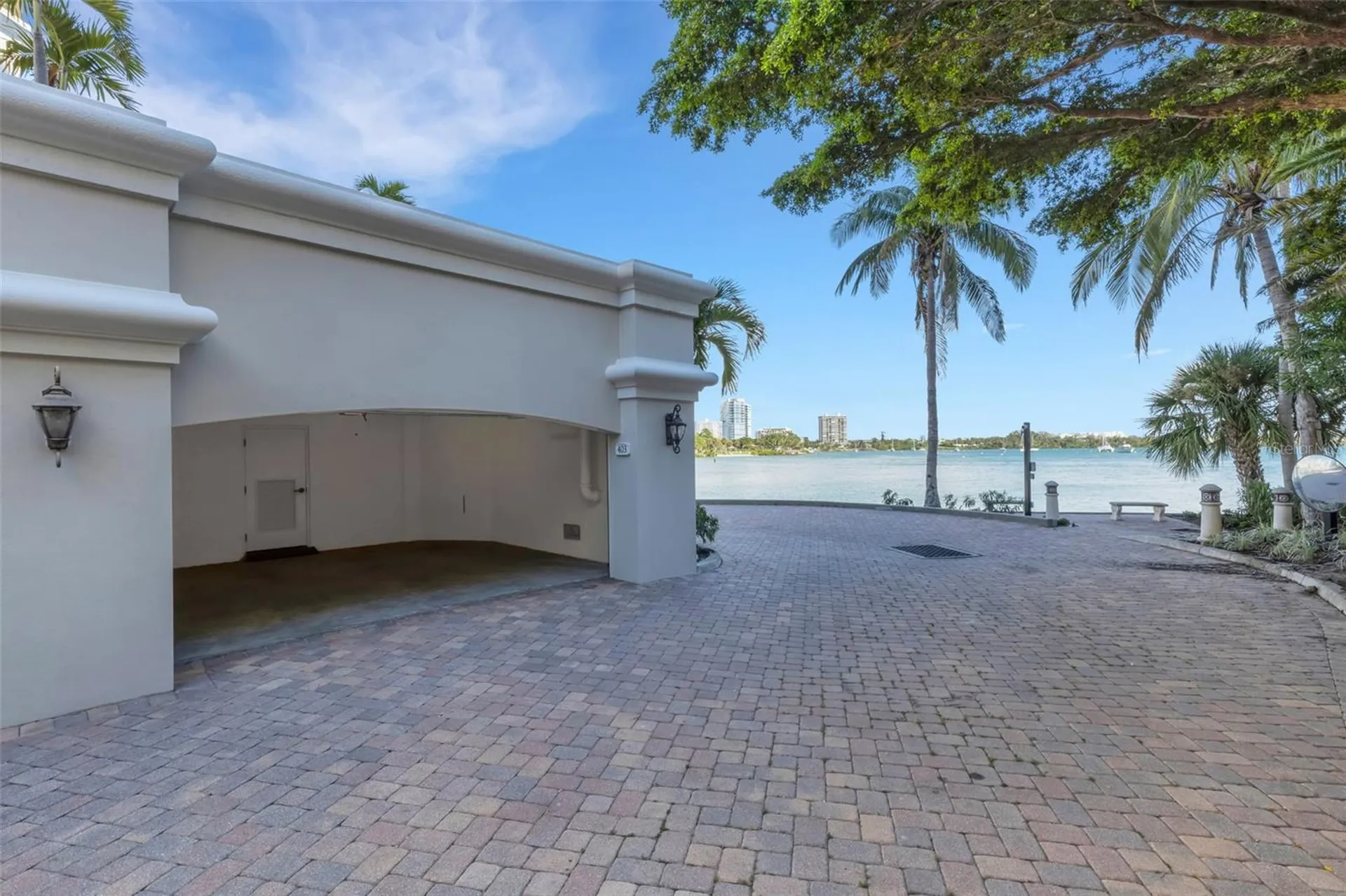 464 Golden Gate Point Sarasota FL 34236